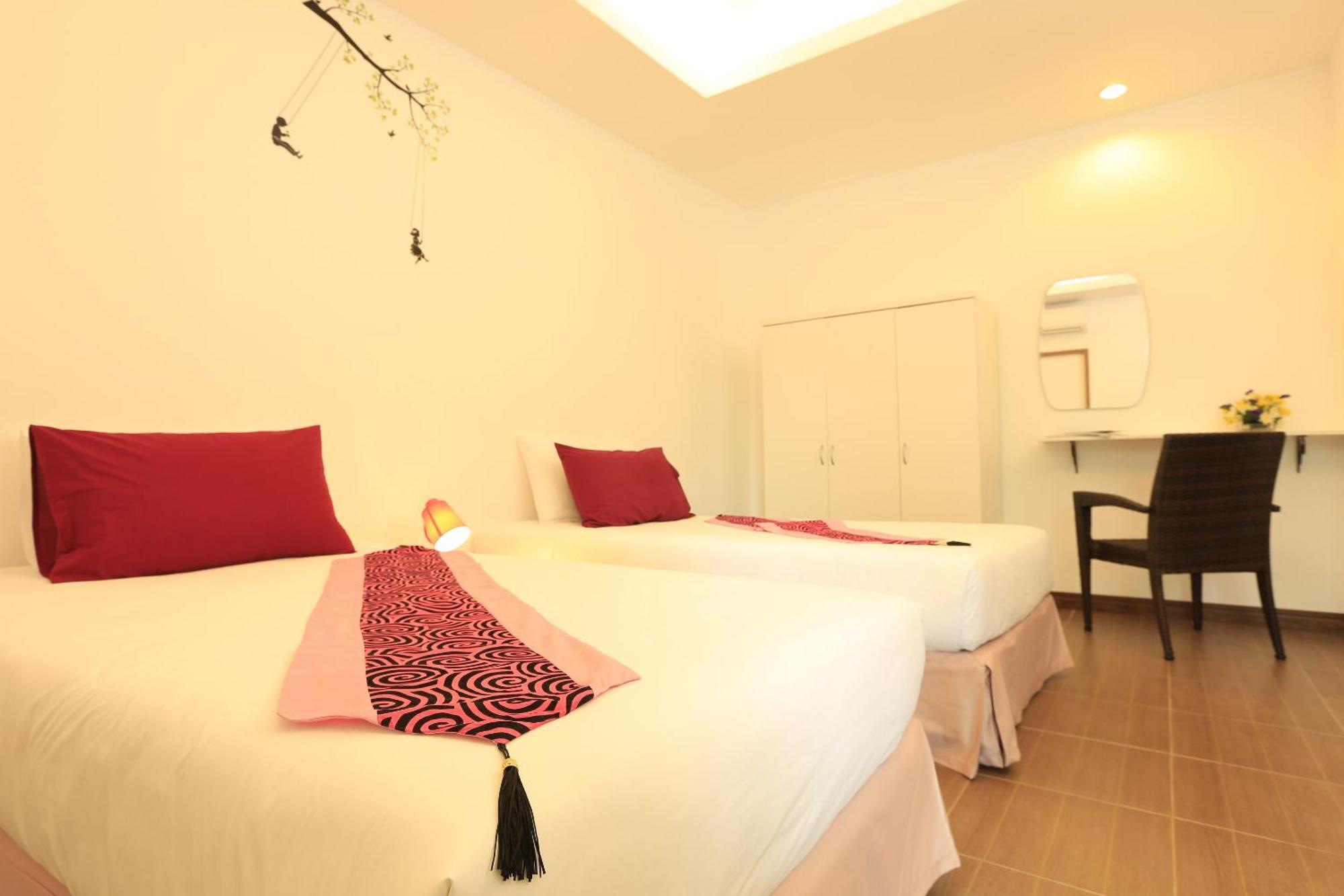 White Cat Hotel Khao Lak Exterior photo